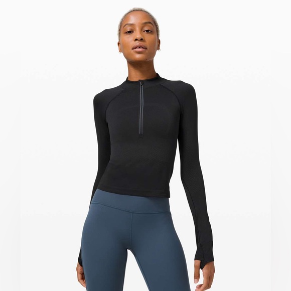 lululemon athletica Tops - Lululemon Lululemon Swiftly Tech 1/2 Zip 2.0 black top pullover sz 4